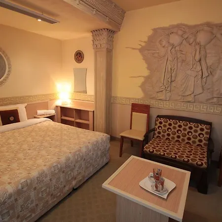 Unika 4* Tryavna